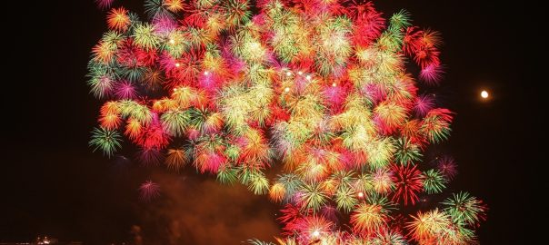 colorful-fireworks-world-hd-wallpaper-1920x1200-28990